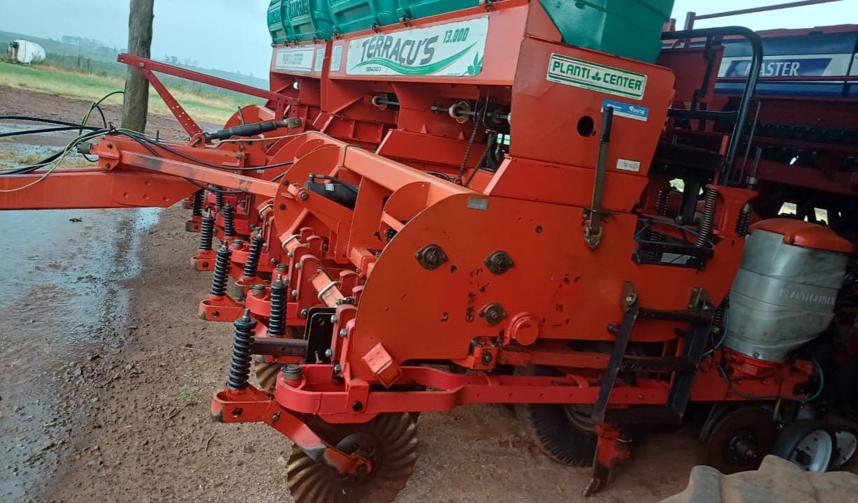 Plantadeira Articulada Planti Center Terracus 13000 - 2